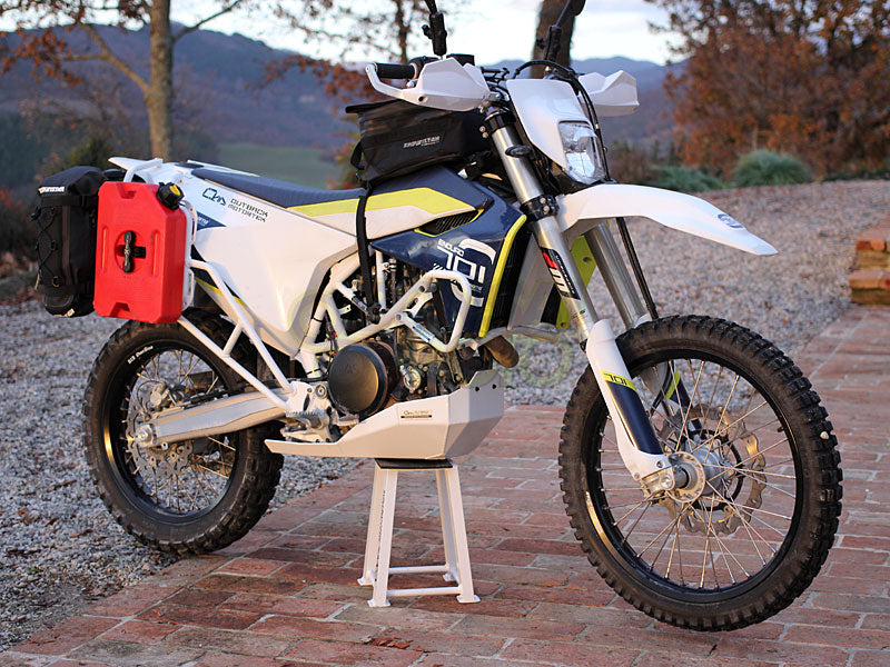 Husqvarna 701Enduro スキッドプレート OUTBACKmotortek
