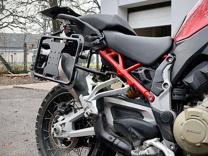 DUCATI Multistrada V4 パニアラック OUTBACKmotortek