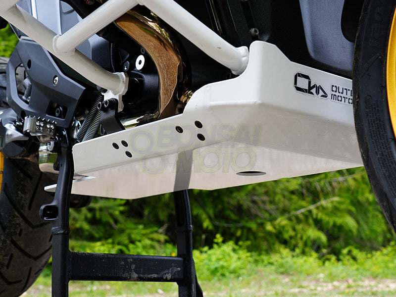BMW R1300GS(24-) R1300GSA(25-) スキッドプレート OUTBACKmotortek