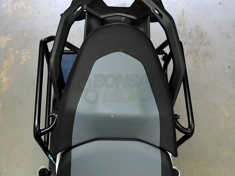 BMW R1300GS（24-） パニアラック OUTBACKmotortek