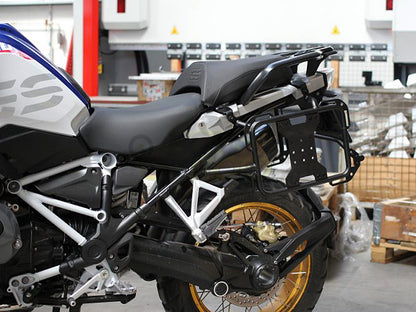 BMW R1250GS/GSA(19-23) R1200GS(13-18)/GSA(14-18) パニアラック OUTBACKmotortek