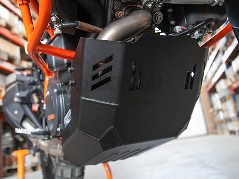 KTM 1090 / 1190 / 1290 Adventure (15-20) スキッドプレート OUTBACKmotortek