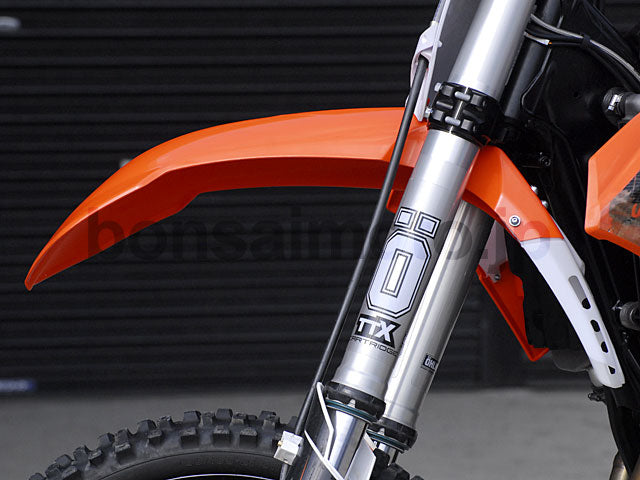 KTM　ベンティッド フロントフェンダー SX125-525 (07-12)、EXC/XC200-530 (08-12) CYCRA(サイクラ)