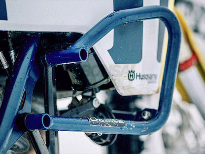 Husqvarna 701Enduro クラッシュバー OUTBACKmotortek