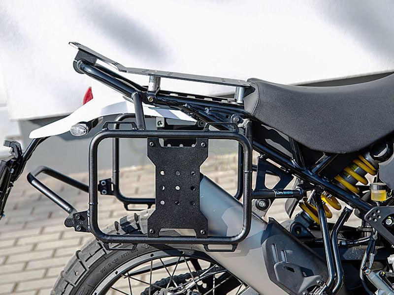 DUCATI DesertX パニアラック OUTBACKmotortek