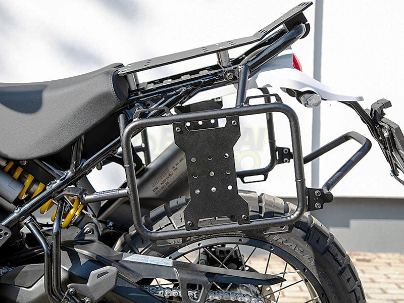 DUCATI DesertX パニアラック OUTBACKmotortek