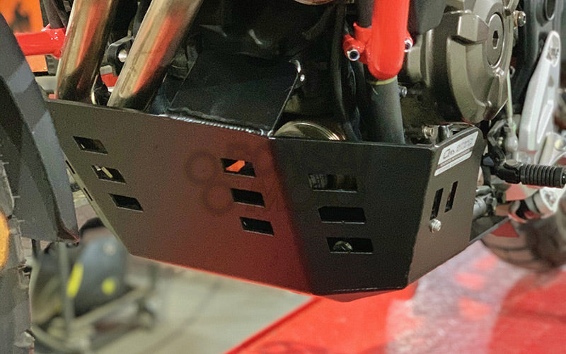 Yamaha Tenere700 (20-26) スキッドプレート OUTBACKmotortek